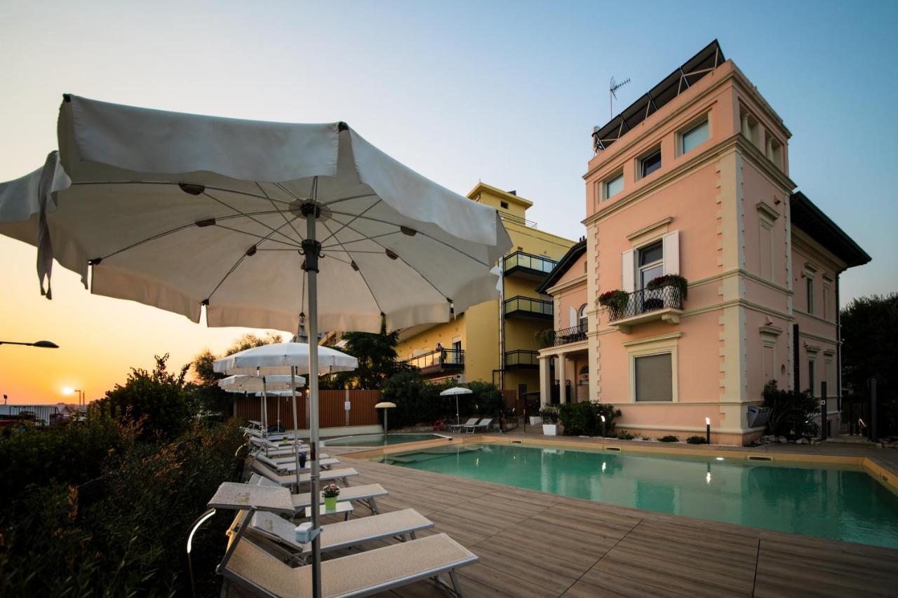 Villa Fiorita Cattolica Dış mekan fotoğraf