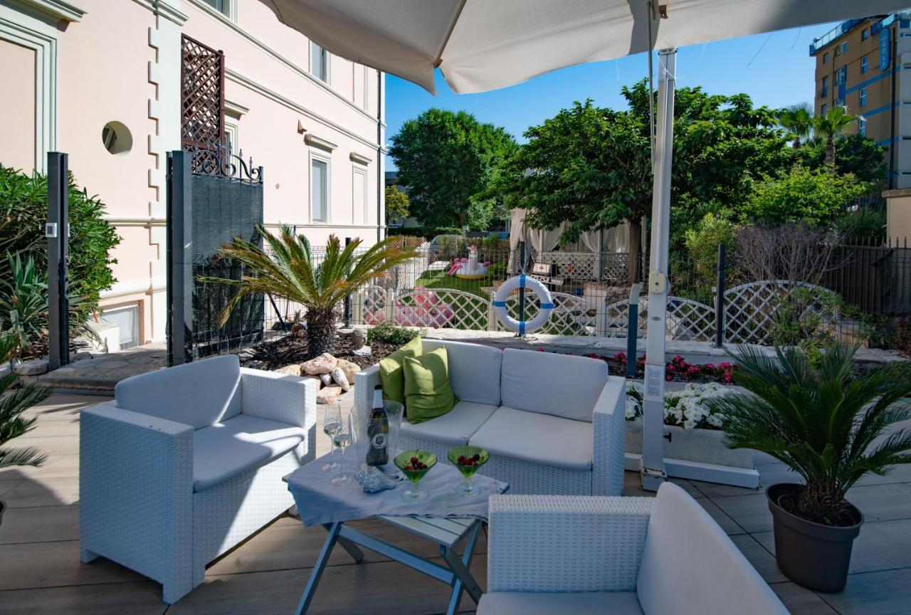 Villa Fiorita Cattolica Dış mekan fotoğraf