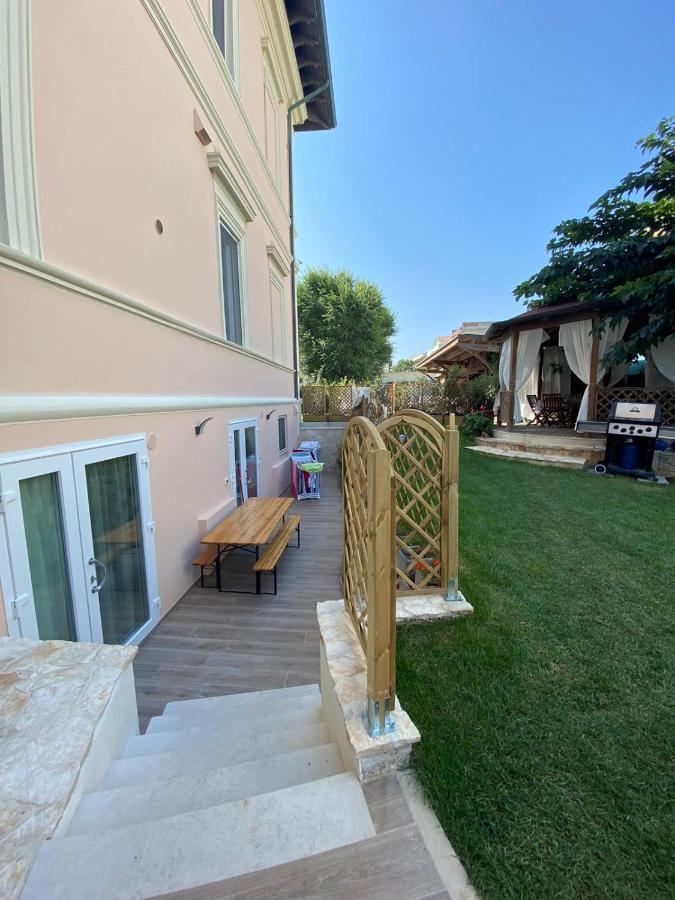 Villa Fiorita Cattolica Dış mekan fotoğraf